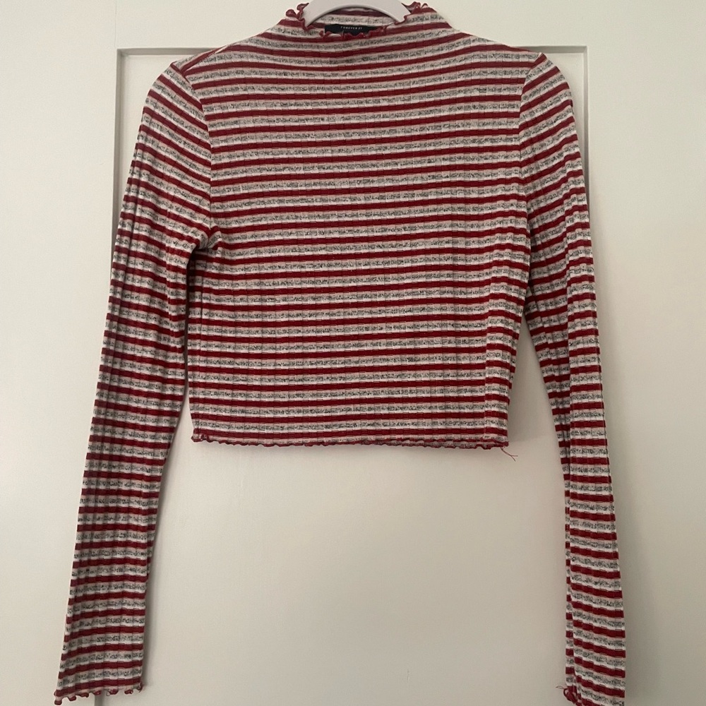 FOREVER 21 striped crop top